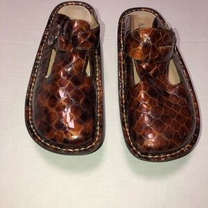 𝅺Alegria Classic Clog brown slides size37=us7